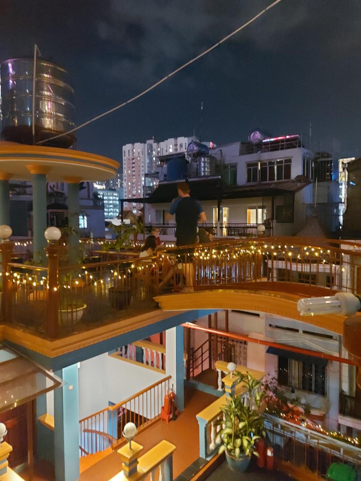 Saigon Rooftops Hostel Ho Chi Minh-Byen Eksteriør billede
